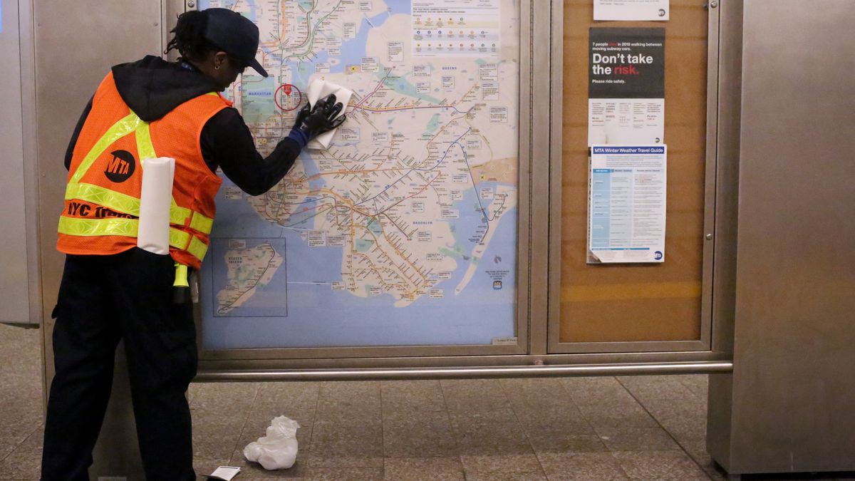 MTA добавит больше поездов и дезинфицирующих средств для рук, поскольку Нью-Йорк готовится к открытию на следующей неделе — New York