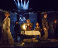 Travesties — пьеса на Бродвее в Нью-Йорке