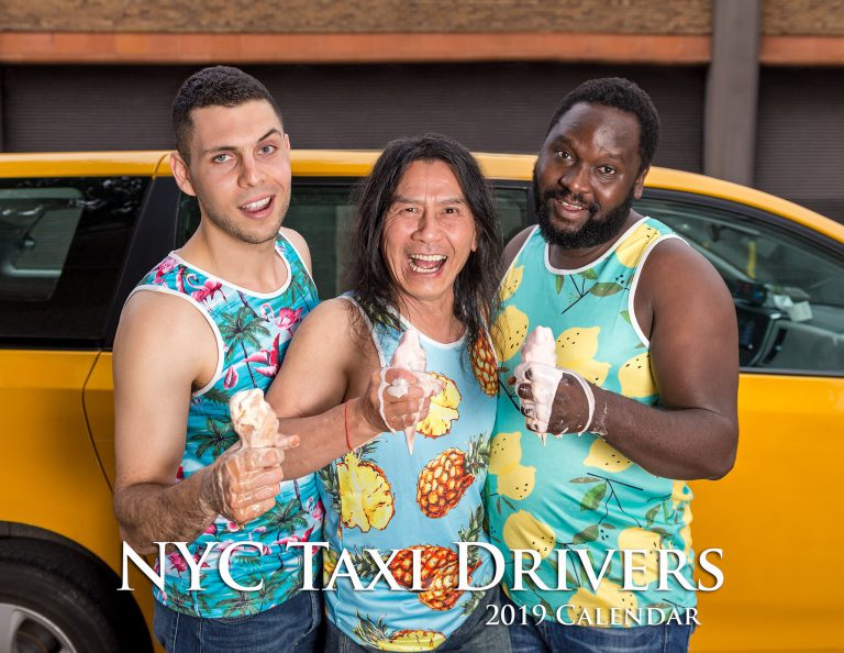 В Нью-Йорке выпустили календарь с "горячими" таксистами — New York