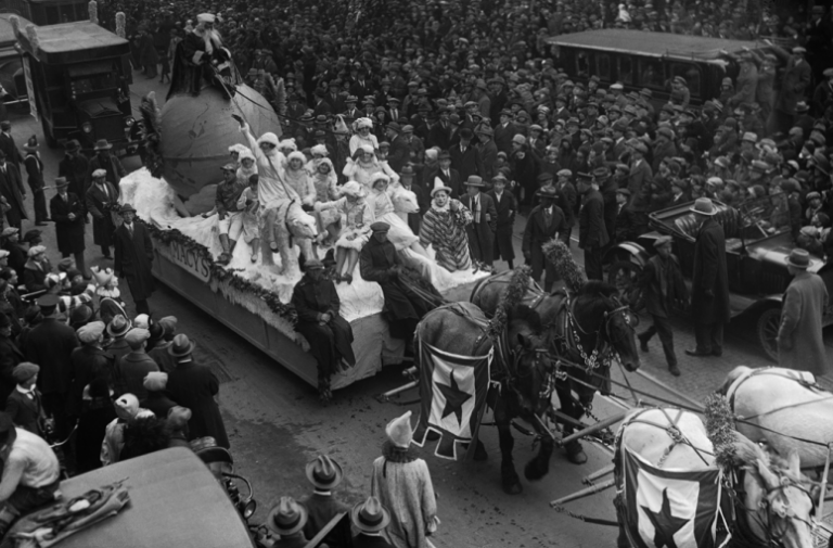 Назад в 1924: как проходил первый парад Macy’s на День Благодарения — New York