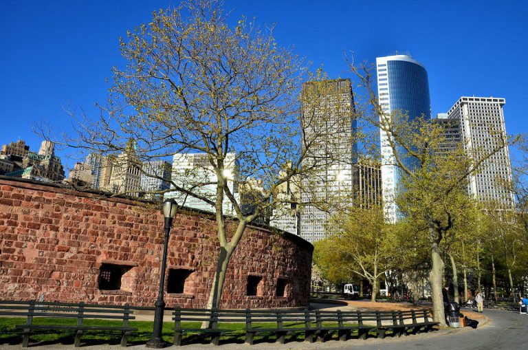 8 остатков колониального Нью-Йорка, которые вы можете потрогать — New York