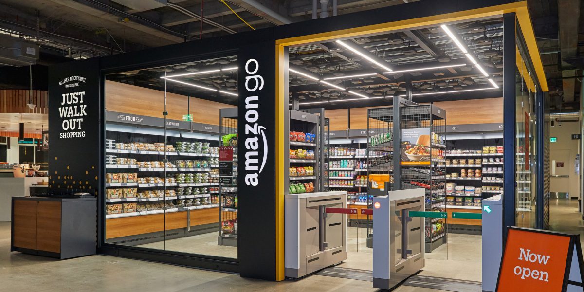 В Нью-Йорке открылся Amazon Go - "самый беспроблемный продуктовый магазин" — New York