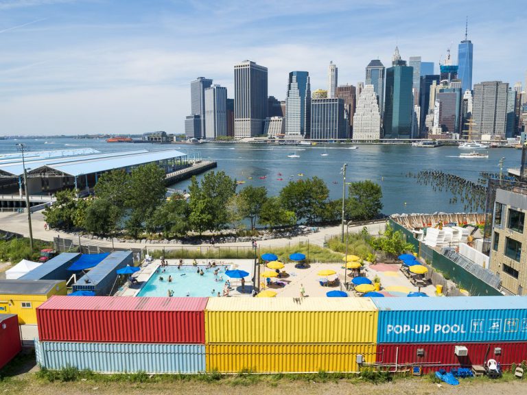Бесплатные бассейны Нью-Йорка открыты с сегодняшнего дня  — New York