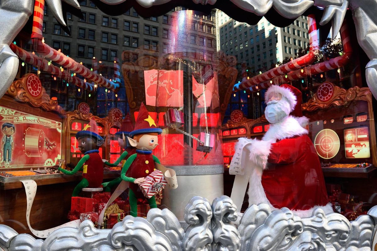 Macy's на Herald Square сегодня представит свои Рождественские витрины-2019 — New York