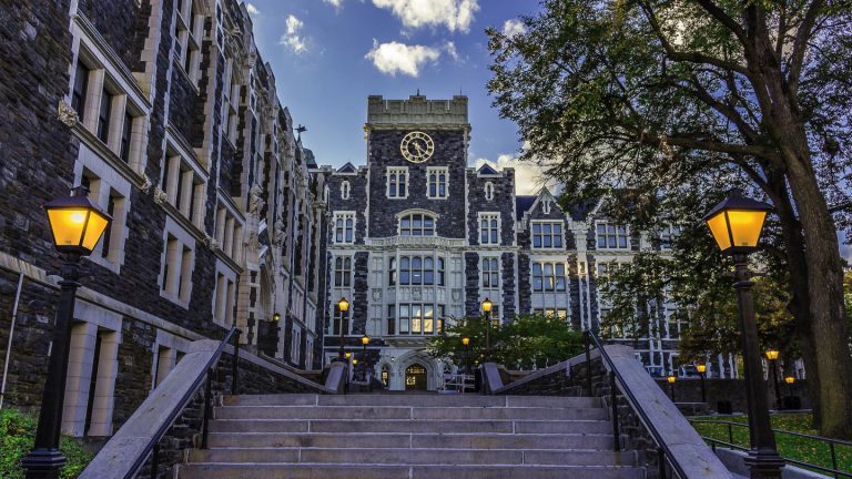 Все CUNY и SUNY колледжи Нью-Йорка с 19 марта переходят на онлайн обучение — New York