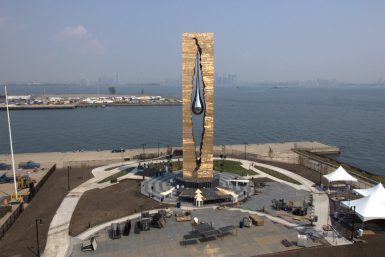 Мемориалы и артефакты 11 сентября в Нью-Йорке — New York