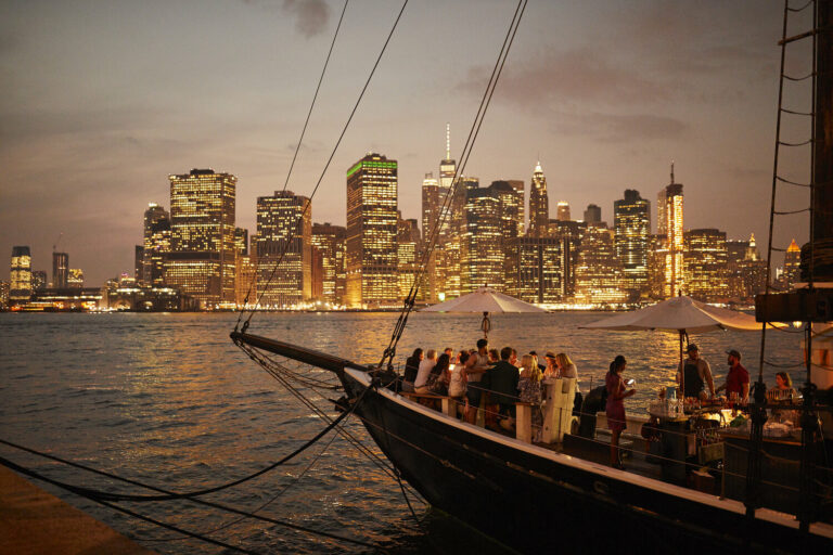 Лучшие бары на плаву в Нью-Йорке — New York