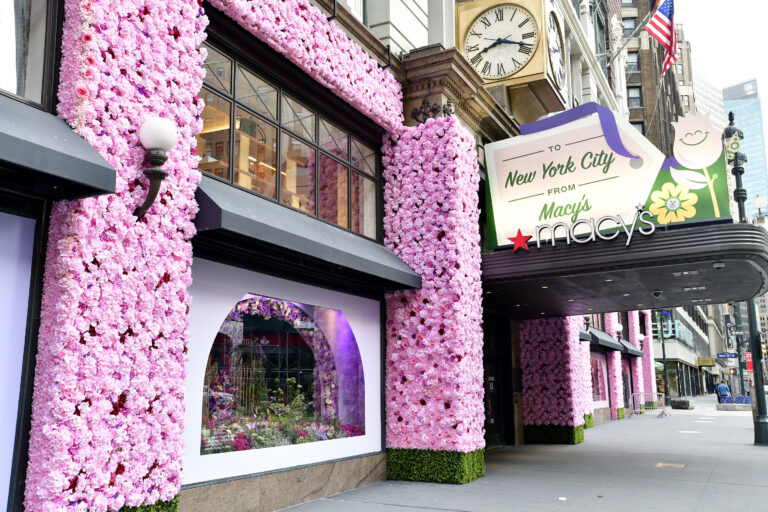 В универмаге Macy’s открылось цветочное шоу — New York