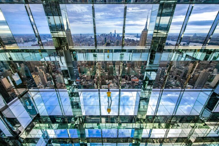 Summit One Vanderbilt - в Нью-Йорке открывается смотровая площадка в виде стеклянного калейдоскопа — New York