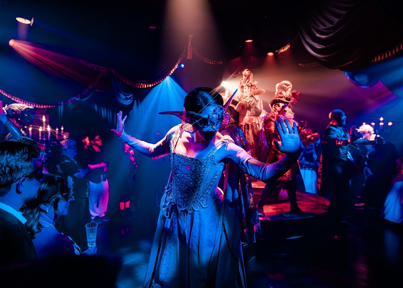 Masquerade-The-Immersive-Phantom-of-the-Opera
