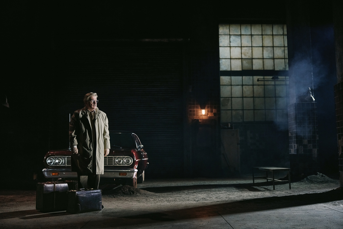 death-of-sales-man-braodway-show-nyc